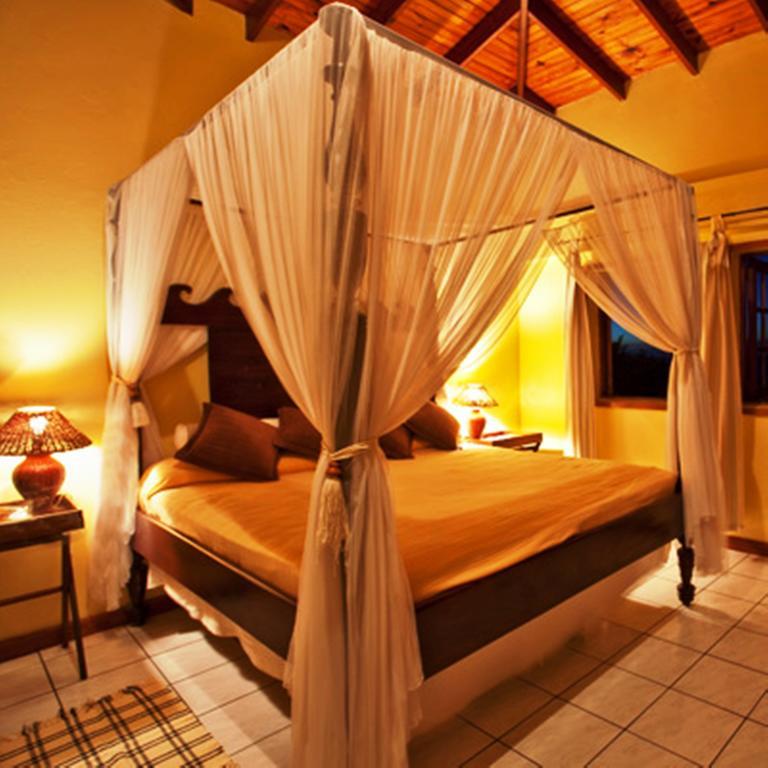 Villa Capri Cap Estate Room photo