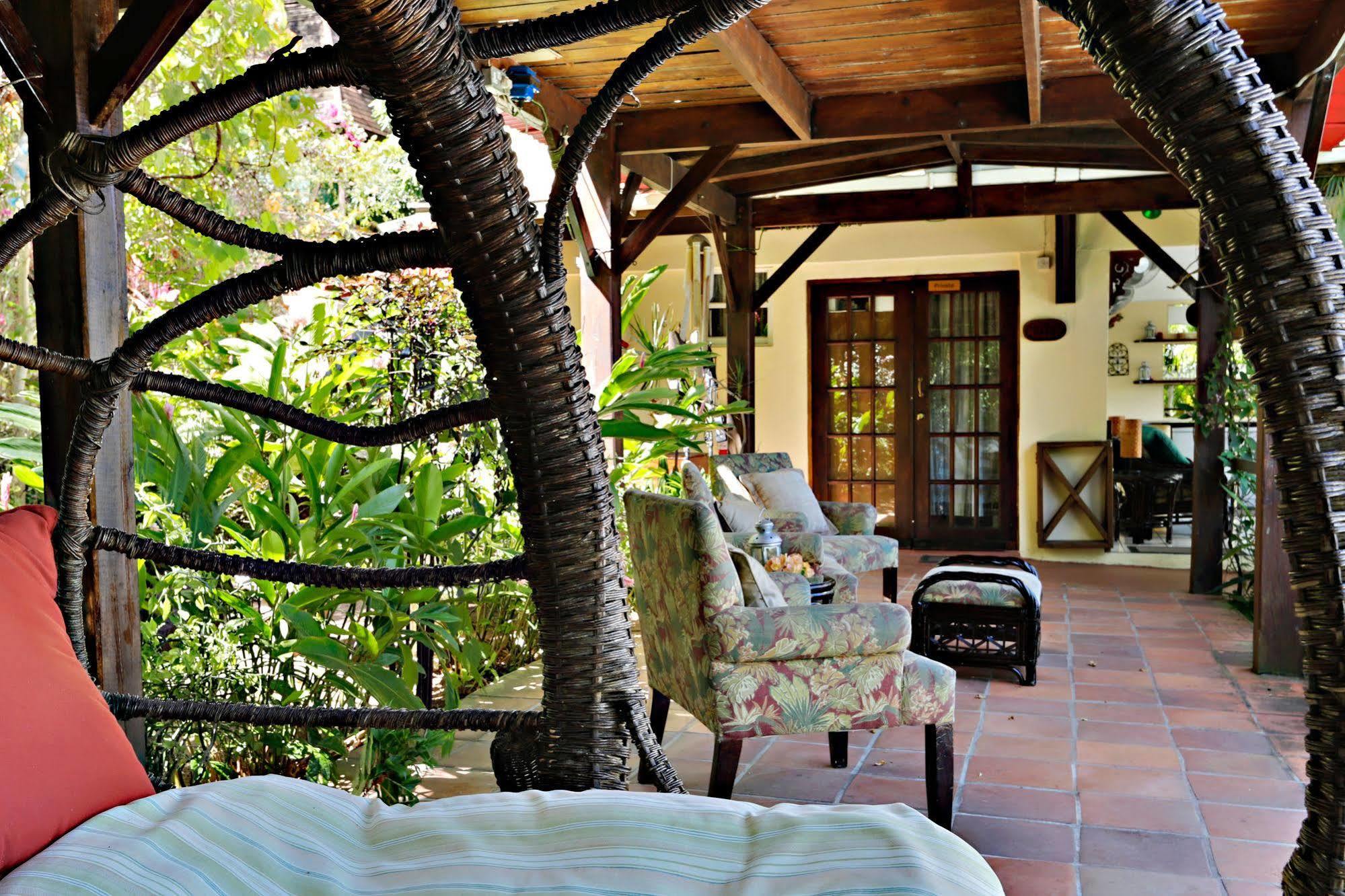 Villa Capri Cap Estate Exterior photo